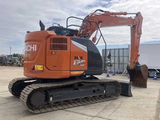 EXCAVATOR — Auction (lot 8456-38)