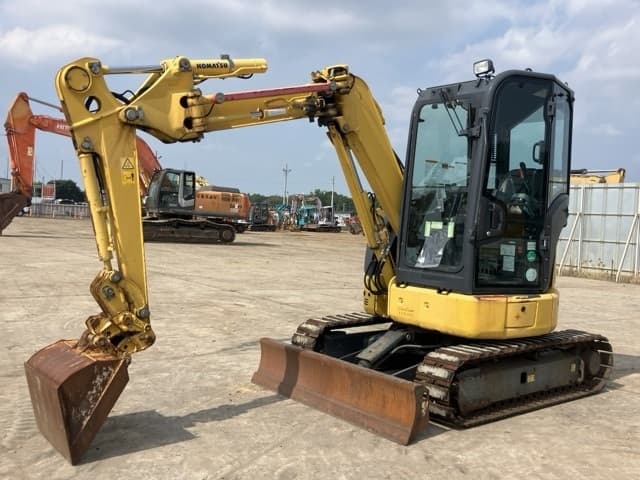 MINI EXCAVATOR — Auction (lot 8456-380)