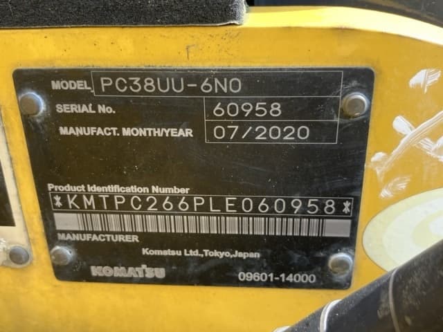 MINI EXCAVATOR — Auction (lot 8456-380)