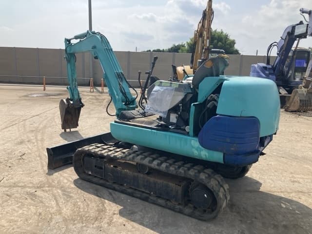 MINI EXCAVATOR — Auction (lot 8456-385)