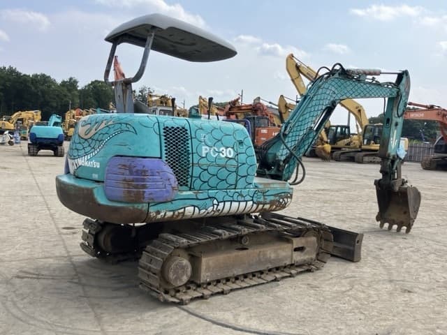 MINI EXCAVATOR — Auction (lot 8456-386)