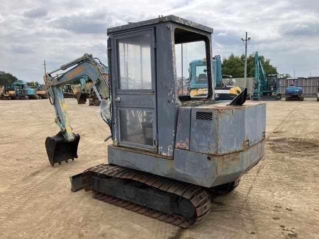 MINI EXCAVATOR — Auction (lot 8456-387)
