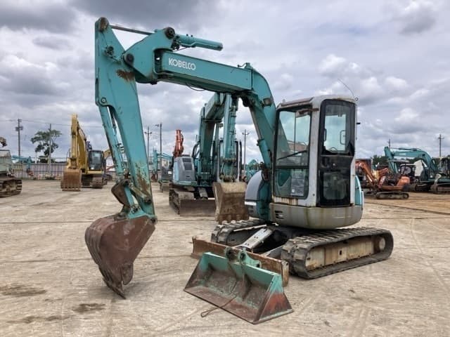 MINI EXCAVATOR — Auction (lot 8456-388)