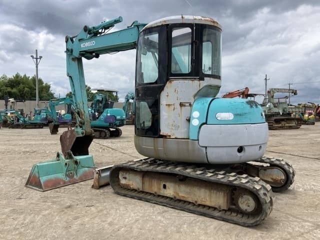 MINI EXCAVATOR — Auction (lot 8456-388)