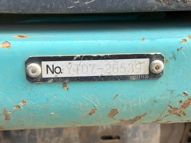 EXCAVATOR — Auction (lot 8456-39)