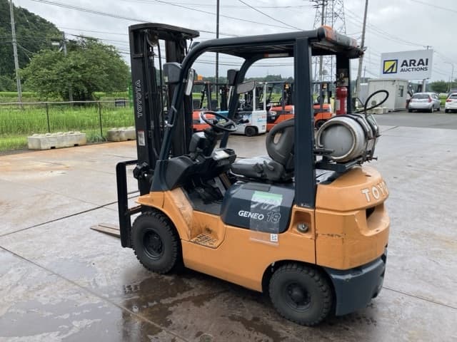 Forklift — Auction (lot 8456-39002)