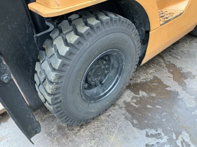 Forklift — Auction (lot 8456-39002)