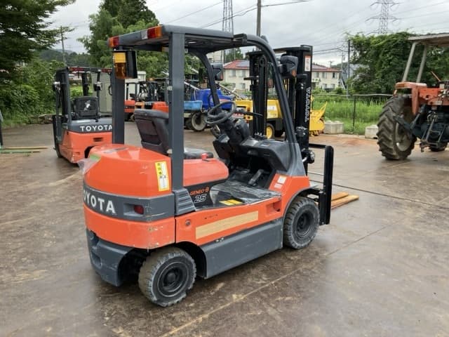 Battery Forklift — Auction (lot 8456-39004)