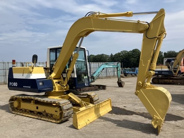 EXCAVATOR — Auction (lot 8456-396)