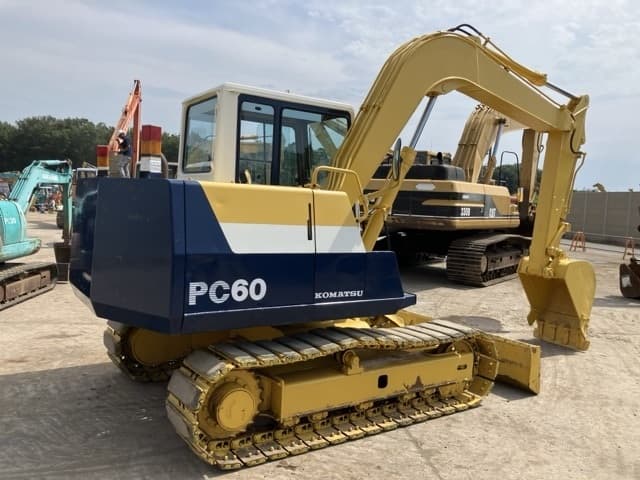 EXCAVATOR — Auction (lot 8456-396)