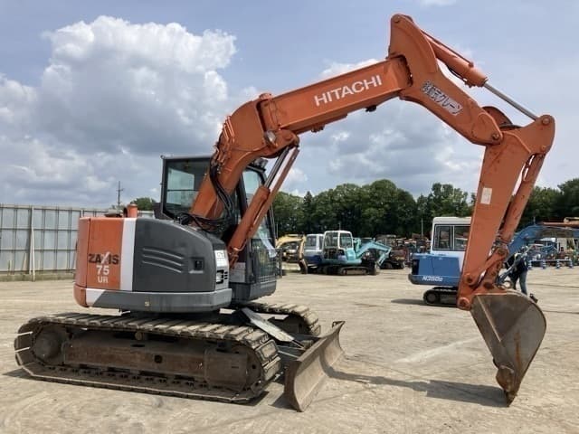 EXCAVATOR — Auction (lot 8456-397)