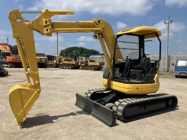 MINI EXCAVATOR — Auction (lot 8456-398)