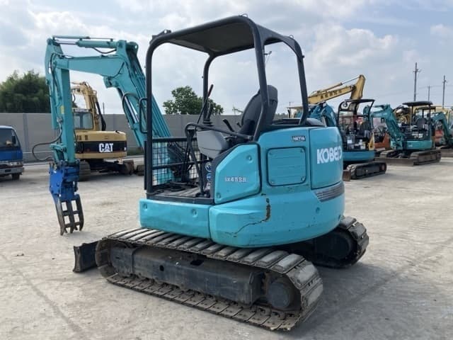 MINI EXCAVATOR — Auction (lot 8456-399)