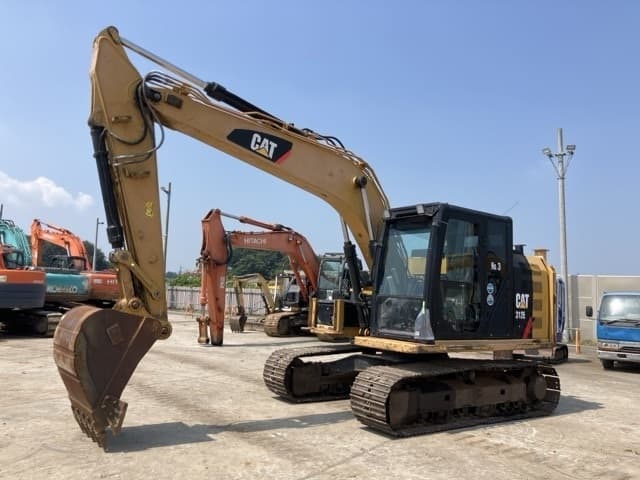 EXCAVATOR — Auction (lot 8456-402)