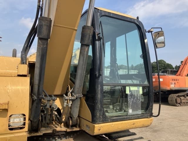 EXCAVATOR — Auction (lot 8456-403)