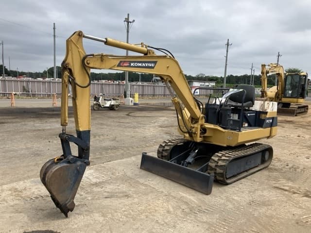 MINI EXCAVATOR — Auction (lot 8456-407)
