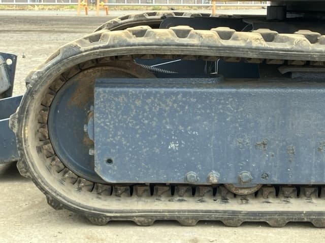 MINI EXCAVATOR — Auction (lot 8456-407)