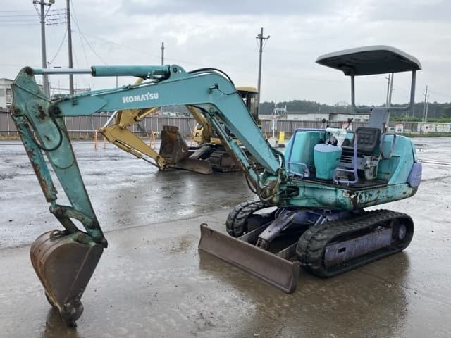 MINI EXCAVATOR — Auction (lot 8456-408)