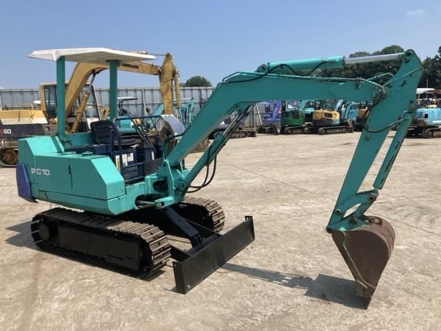 MINI EXCAVATOR — Auction (lot 8456-410)