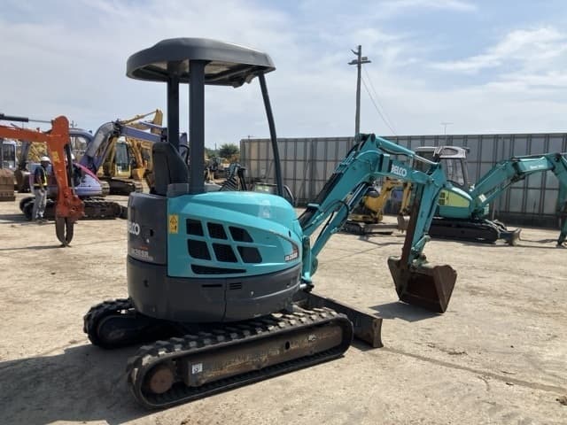 MINI EXCAVATOR — Auction (lot 8456-412)