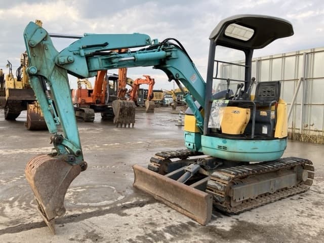 MINI EXCAVATOR — Auction (lot 8456-413)