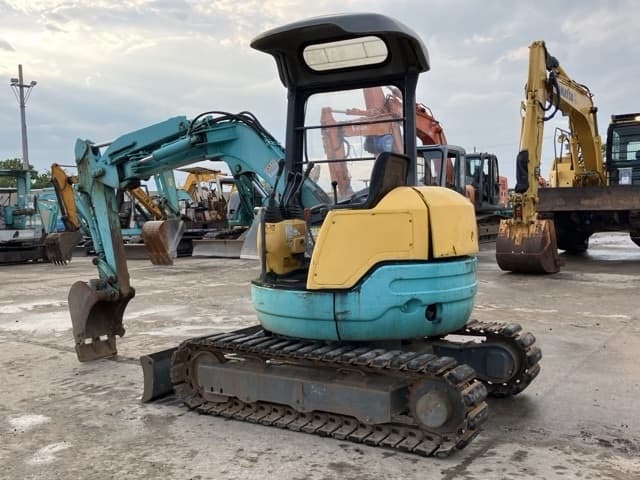 MINI EXCAVATOR — Auction (lot 8456-413)