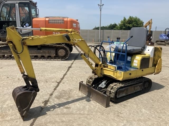 MINI EXCAVATOR — Auction (lot 8456-416)