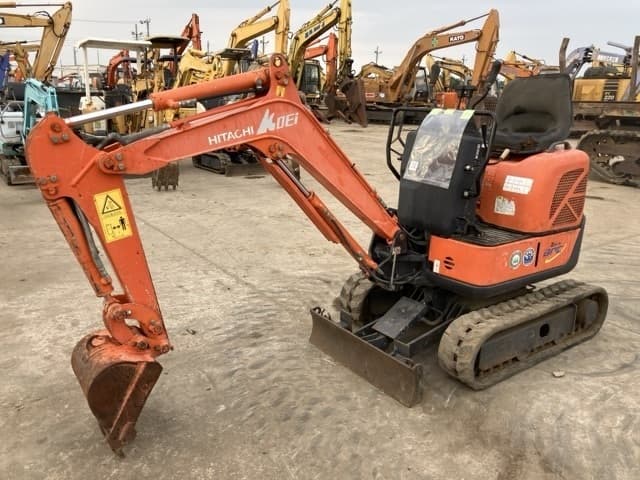 MINI EXCAVATOR — Auction (lot 8456-418)