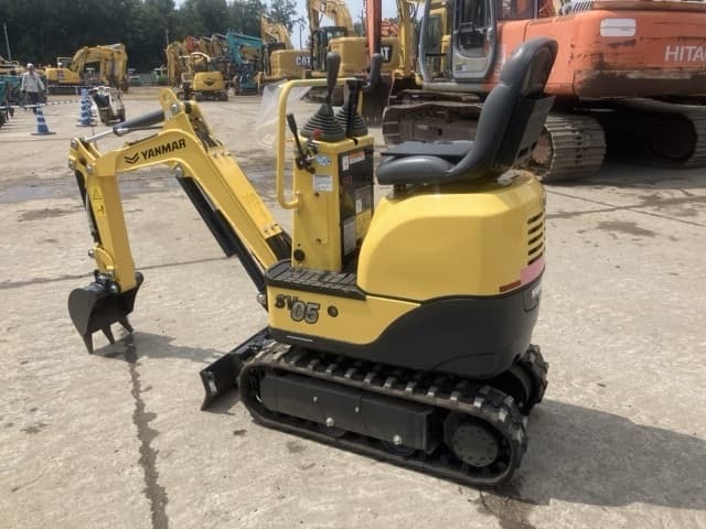 MINI EXCAVATOR — Auction (lot 8456-419)