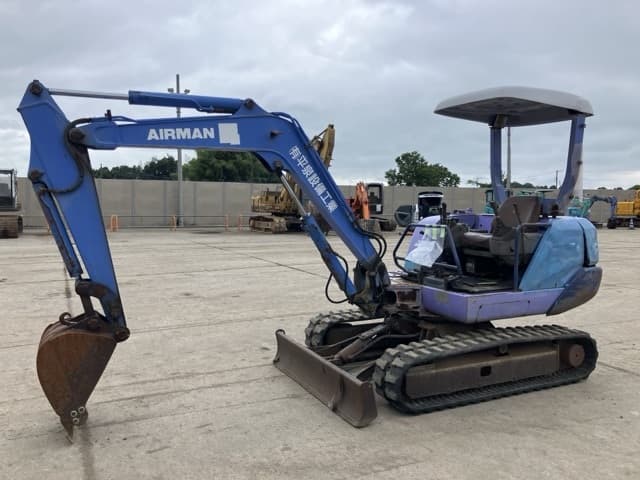 MINI EXCAVATOR — Auction (lot 8456-42)