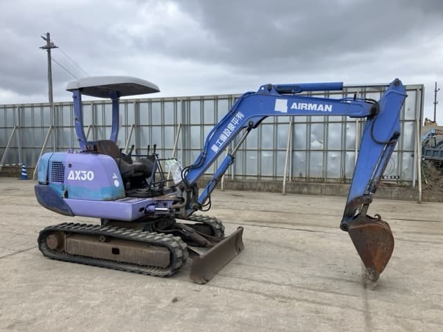 MINI EXCAVATOR — Auction (lot 8456-42)