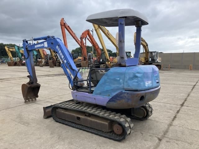 MINI EXCAVATOR — Auction (lot 8456-42)