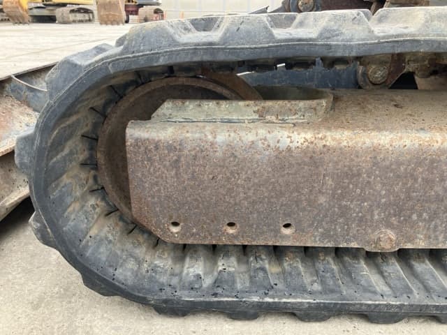 MINI EXCAVATOR — Auction (lot 8456-42)
