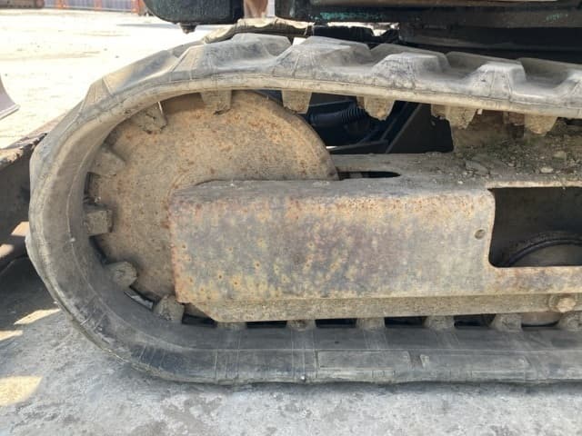 MINI EXCAVATOR — Auction (lot 8456-420)
