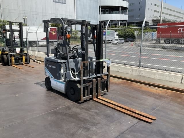 Battery Forklift — Auction (lot 8456-42003)