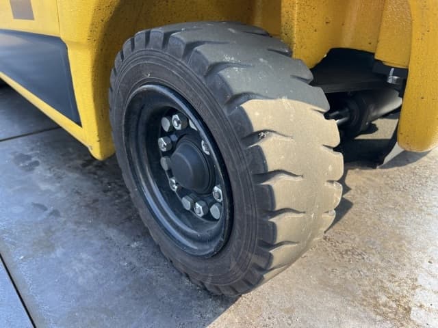 Battery Forklift — Auction (lot 8456-42007)