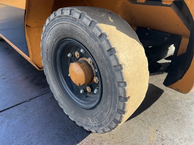 Battery Forklift — Auction (lot 8456-42008)