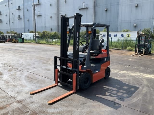 Battery Forklift — Auction (lot 8456-42011)
