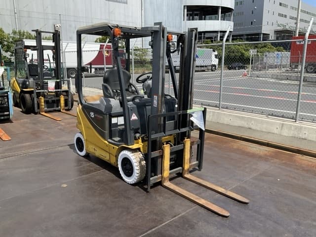 Battery Forklift — Auction (lot 8456-42012)