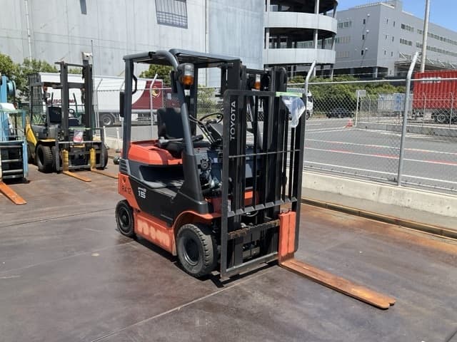 Battery Forklift — Auction (lot 8456-42013)
