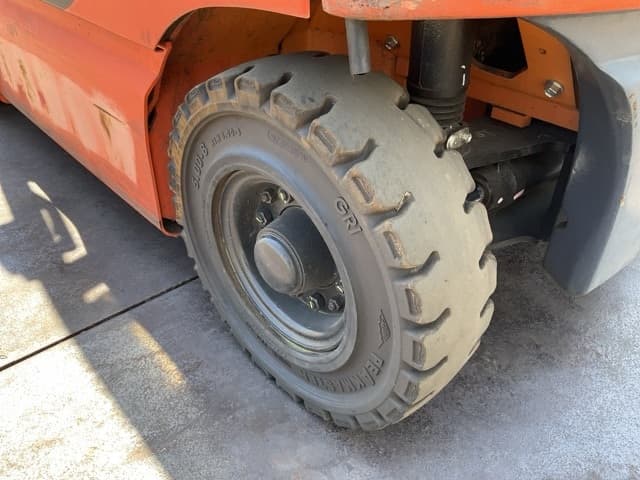 Battery Forklift — Auction (lot 8456-42013)