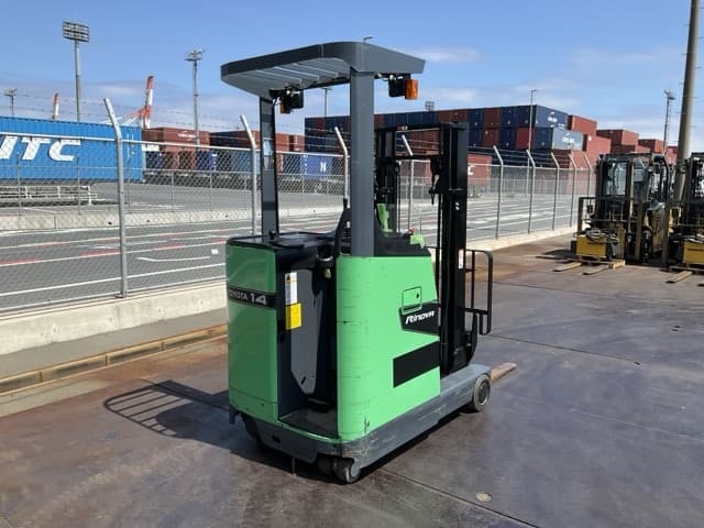 Reach Forklift — Auction (lot 8456-42014)