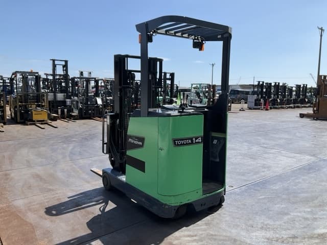 Reach Forklift — Auction (lot 8456-42014)