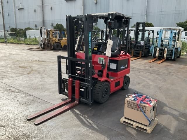 Battery Forklift — Auction (lot 8456-42016)