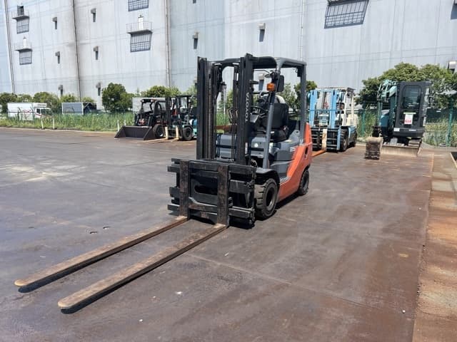 Forklift — Auction (lot 8456-42017)