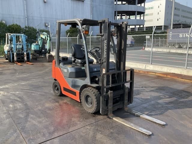 Forklift — Auction (lot 8456-42020)