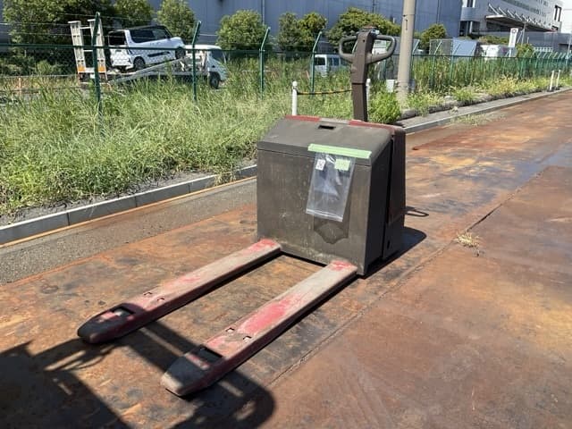 Forklift — Auction (lot 8456-42803)