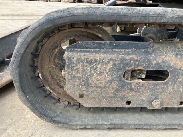 MINI EXCAVATOR — Auction (lot 8456-44)
