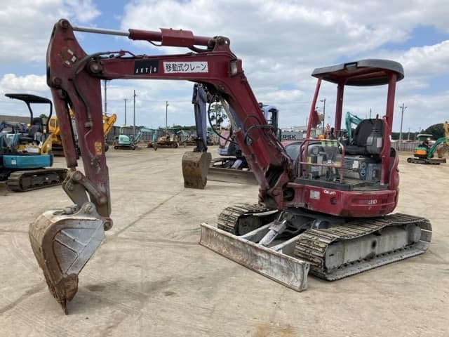 MINI EXCAVATOR — Auction (lot 8456-48)
