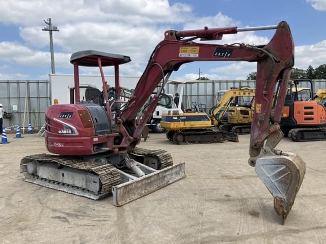 MINI EXCAVATOR — Auction (lot 8456-48)